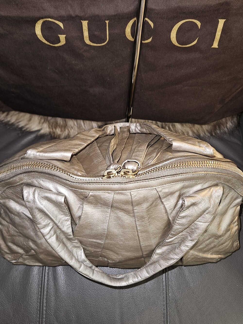 Gucci Metallic Silver Leather Large Hysteria Top Handle Bag - Picture 10 of 11